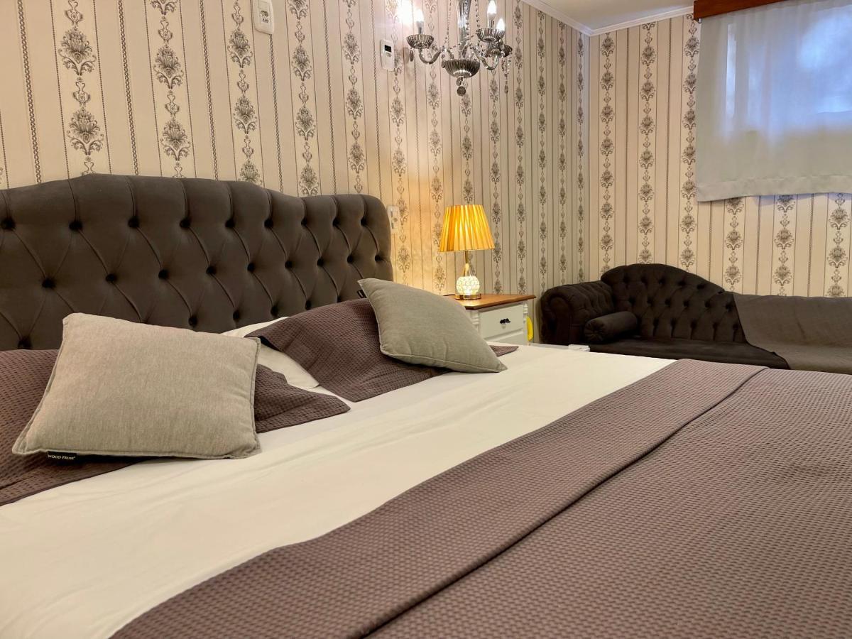 Albergue Eleganz & *